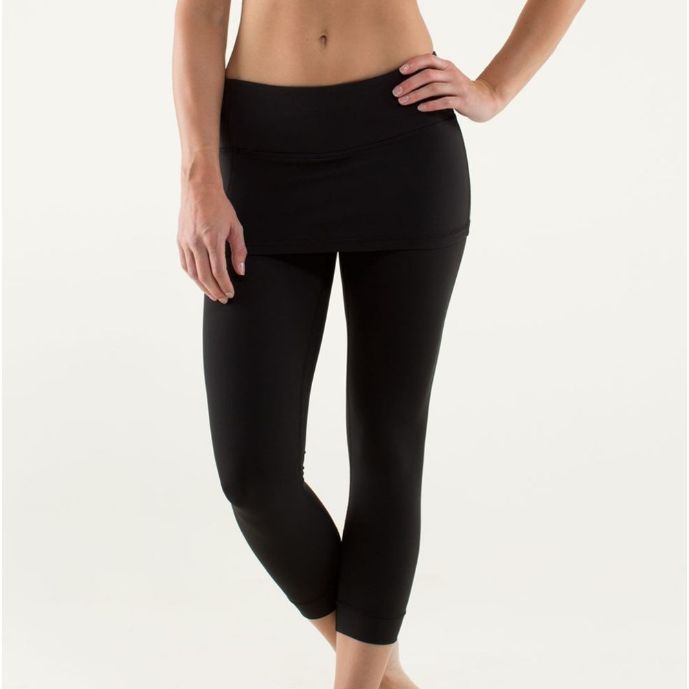 Used Size 2 LuLuLemon Black Crop Leggings